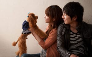 ペットと一緒に夫婦写真