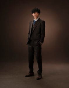 男性成人記念写真