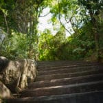 スタジオアプローチ枕木階段