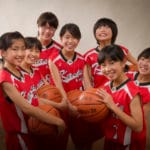 ミニバス卒部記念ユニホームで友達7人