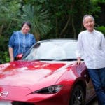 愛車と一緒に夫婦記念撮影