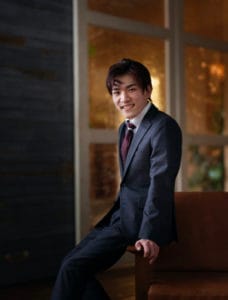 成人式記念撮影スーツ男